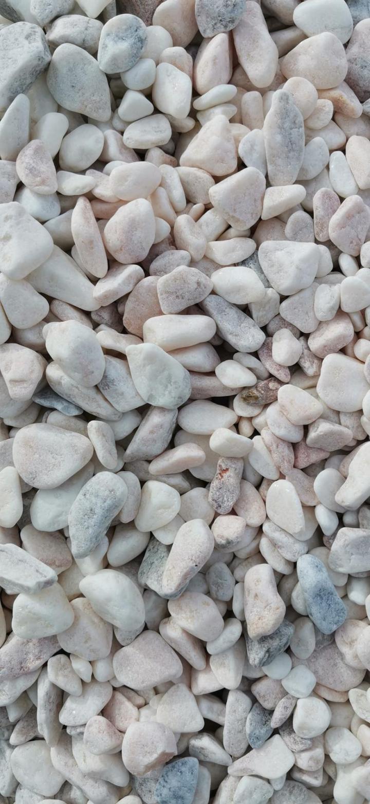 Vente de cailloux décoratifs extérieurs Falaise