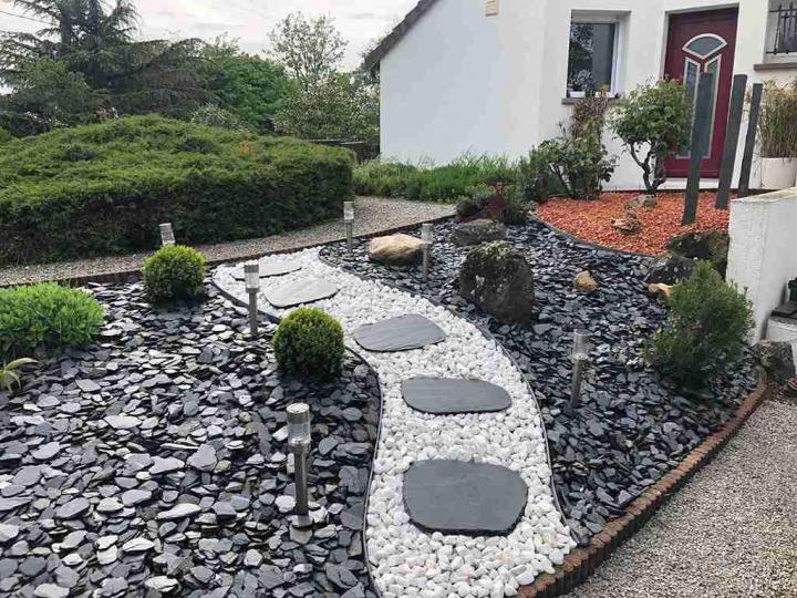 Nous sommes spécialisés dans la vente de matériel d’aménagement paysager.